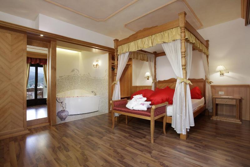 Cavallino Lovely Hotel Andalo Eksteriør bilde